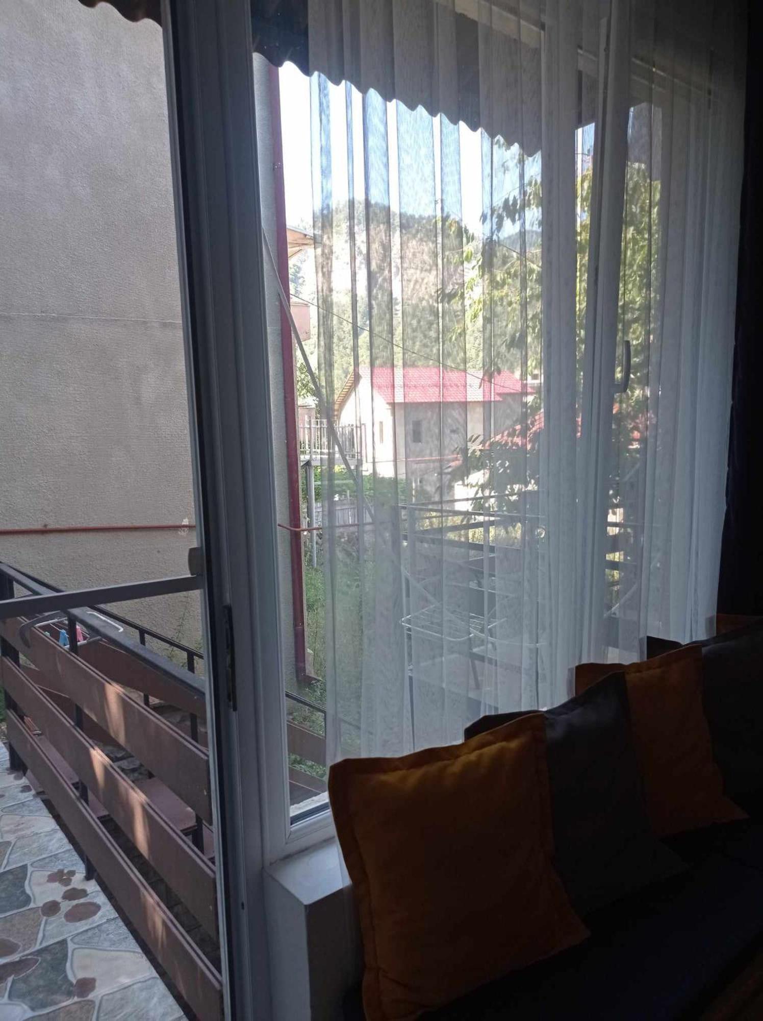 Cosy Apartment Borjomi Ngoại thất bức ảnh