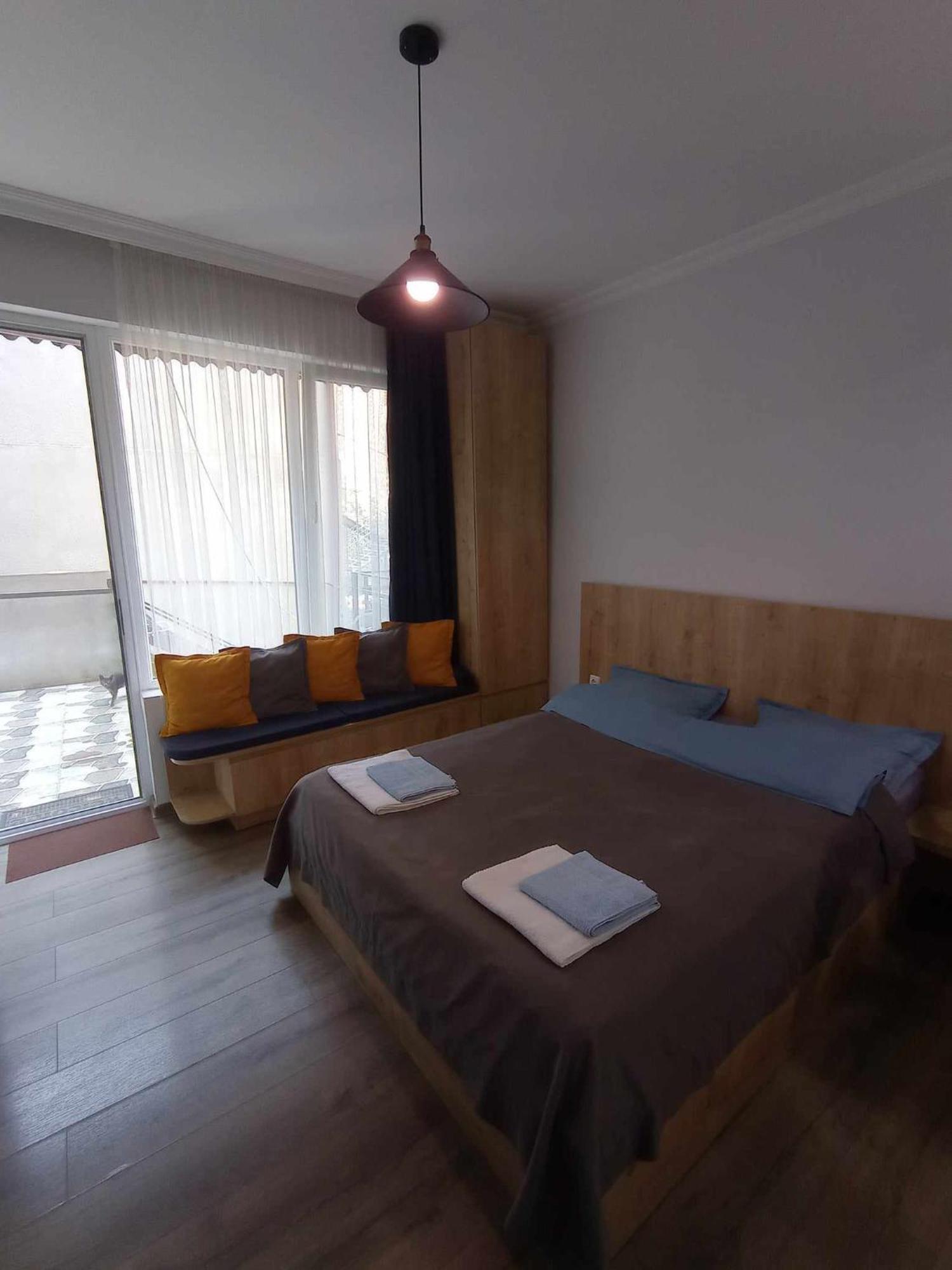 Cosy Apartment Borjomi Ngoại thất bức ảnh